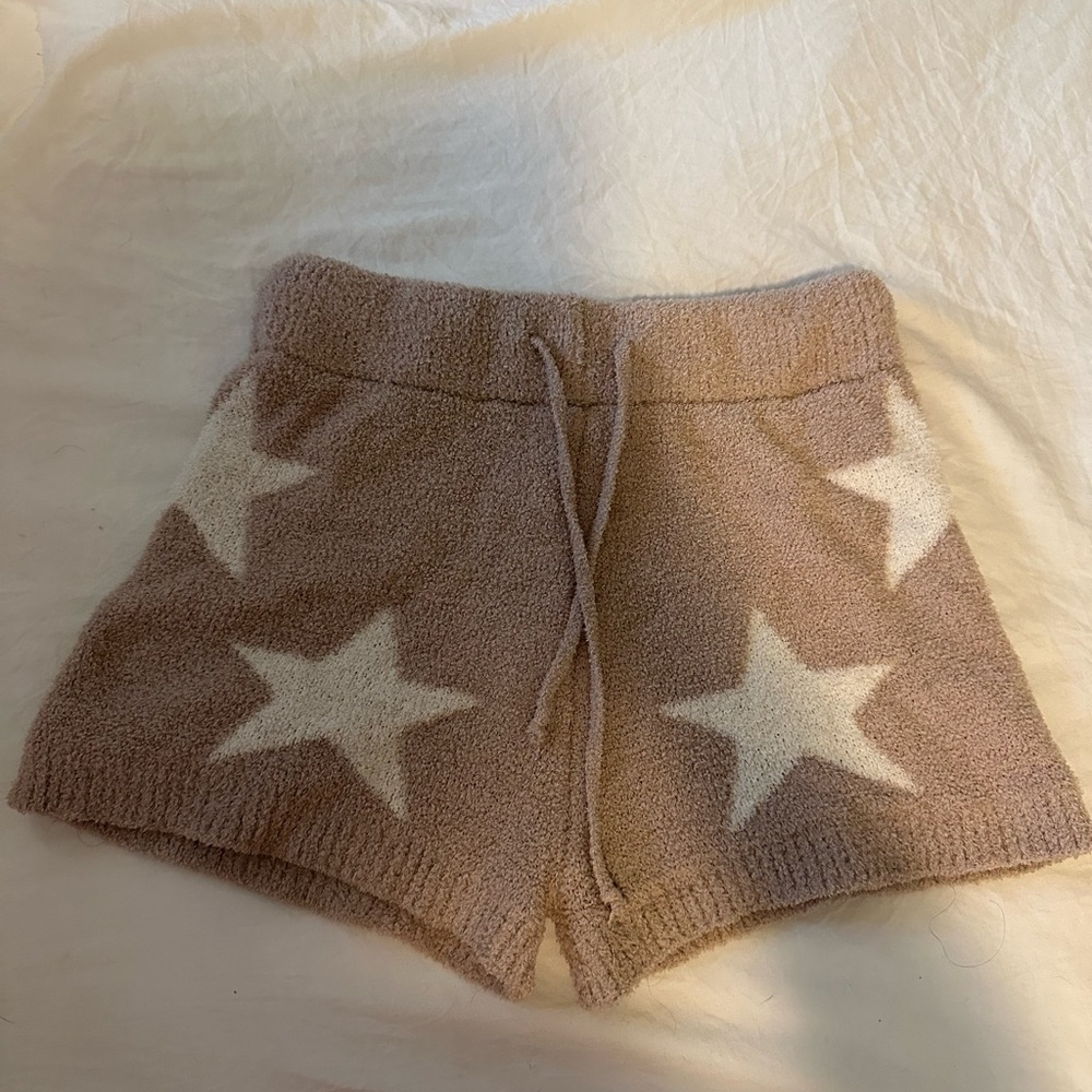 Alya Tan and Cream Knit Shorts